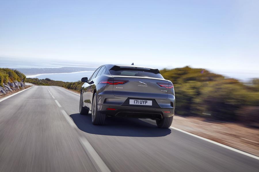  Jaguar I-Pace EV400 AWD HSE 2018 года  (WW) (фото 21 из 114)